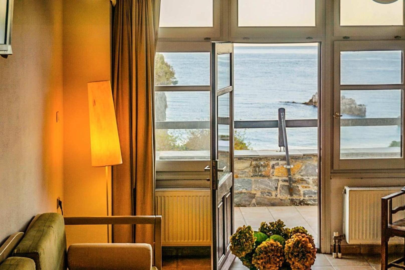 Beachfront Pelion Getaways - Palia Damouchari Suites Экстерьер фото